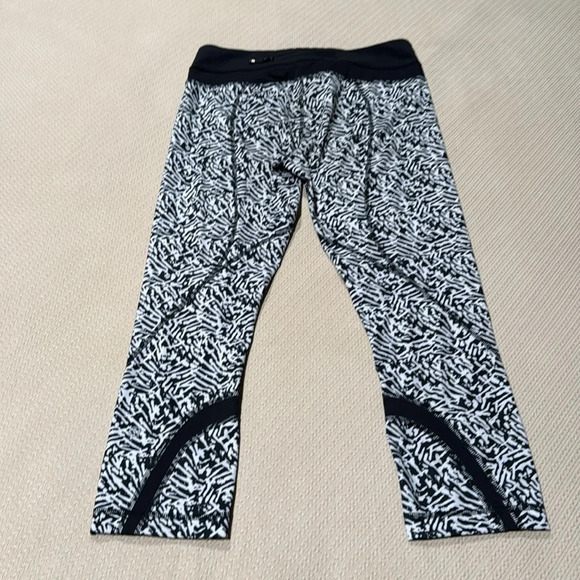 Lululemon Leggings - Picture 5 of 12